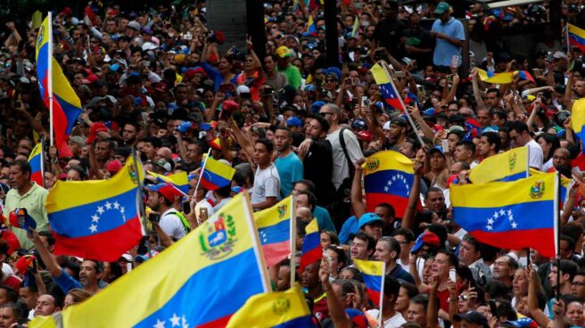 Miles de opositores en una concentración contra Maduro en Caracas.