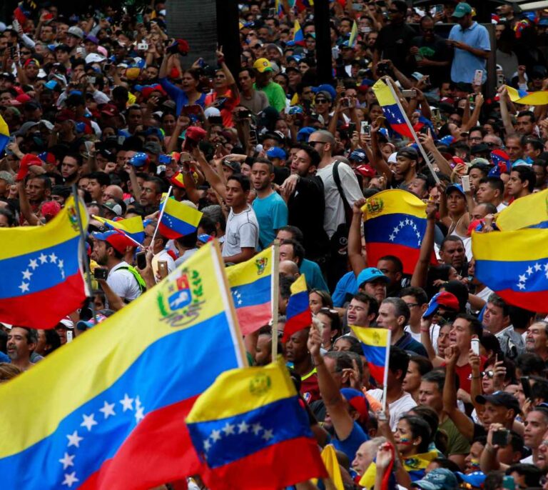 Seis hombres (y medio) y un destino