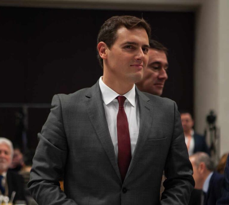 El líder de los liberales europeos aplaude el pacto andaluz, "sin concesiones a Vox"