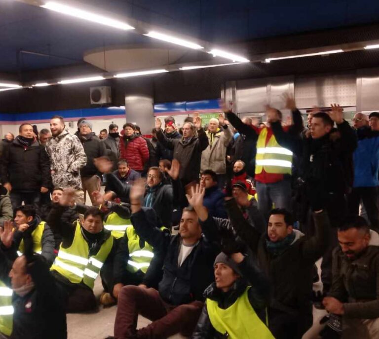 Los taxistas ocupan el metro de Fitur y amenazan con boicotear el Real Madrid-Girona