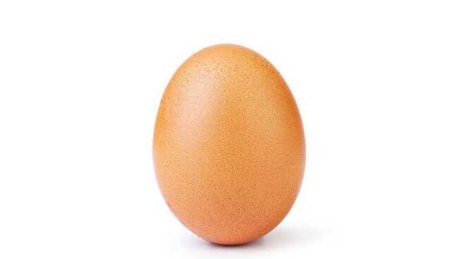El récord de likes en Instagram se lo arrebata un huevo a Kylie Jenner
