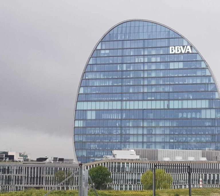 BBVA rebaja el crecimiento al 2,2% en 2019 y avisa del impacto de las elecciones