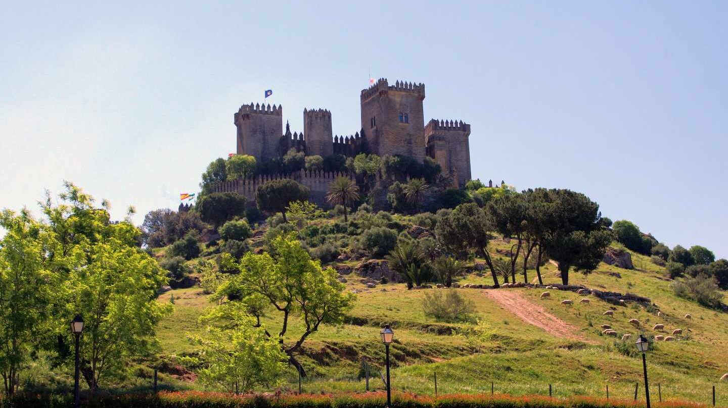 Vista general del Castillo de Almodóvar.