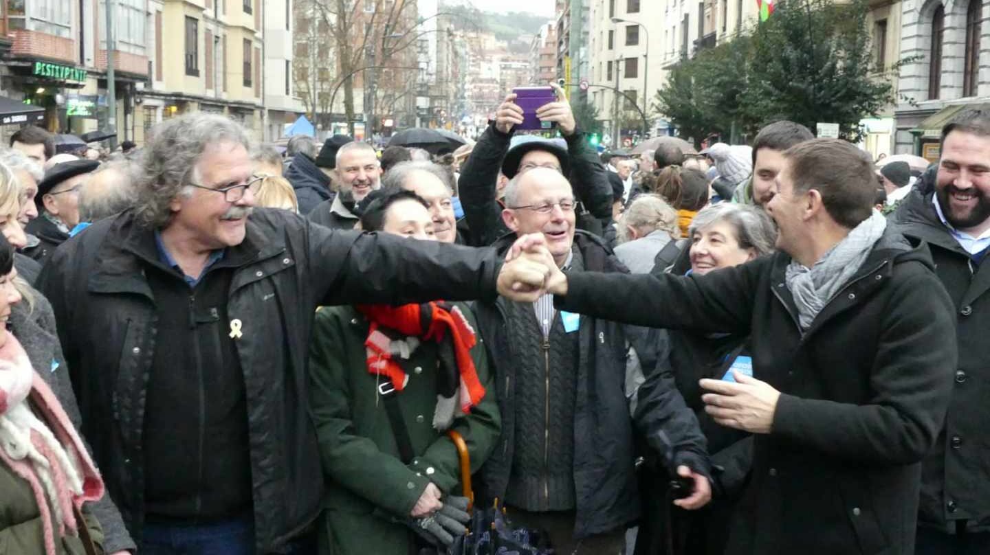 Joan Tardá y Arnaldo Otegi, en una manifestación a favor de los presos de Bilbao.