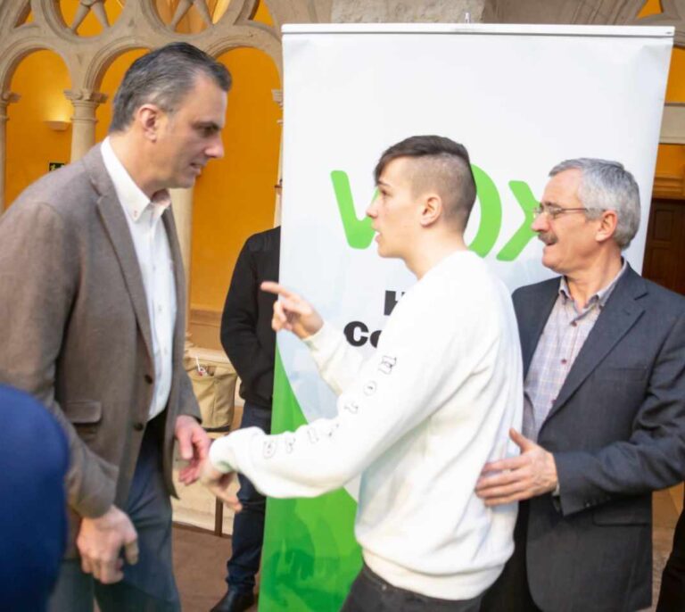 Vox denuncia un intento de agresión a Ortega Smith durante un acto en Burgos
