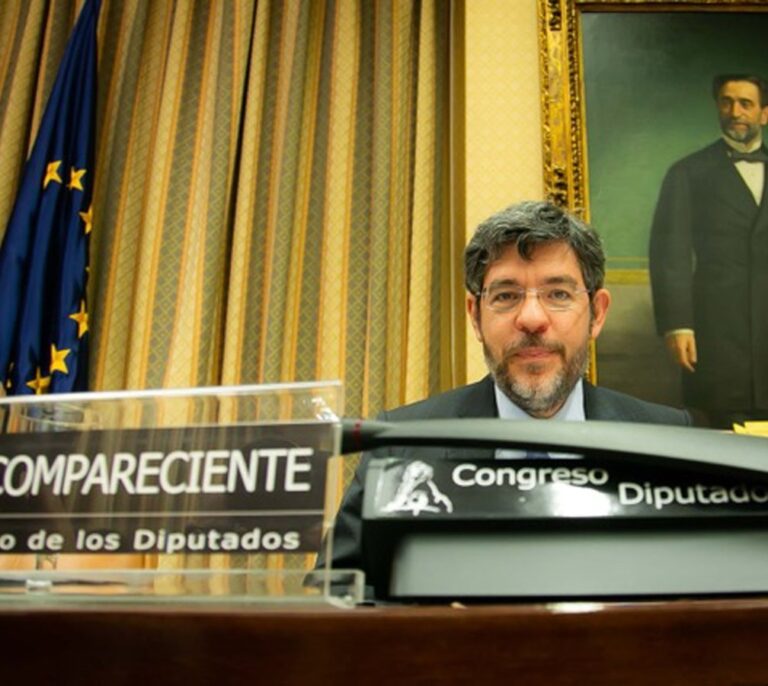 Alberto Nadal deja su cargo de secretario de Economía y Empleo del PP