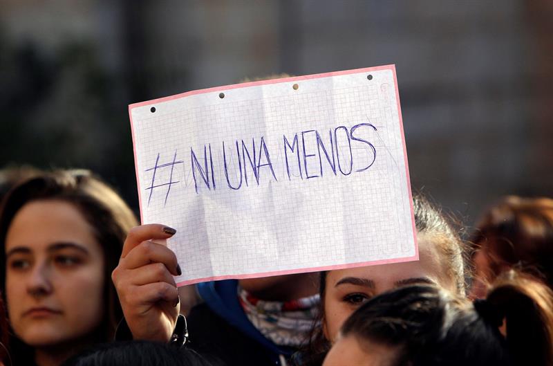 #niunamenos