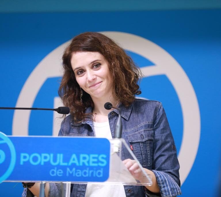 Isabel Díaz Ayuso y José Luis Martínez-Almeida, los candidatos de Casado para Madrid