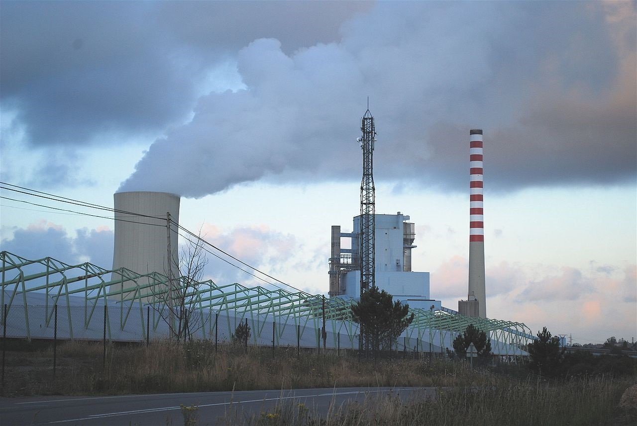 La central de carbón de Meirama (A Coruña), controlada por Naturgy.