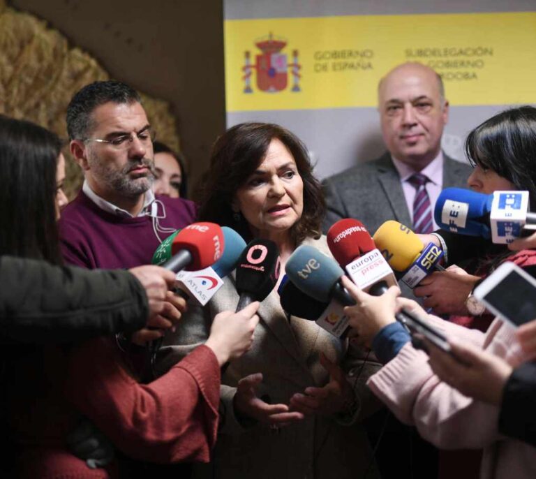 Gobierno y Generalitat acuerdan crear un espacio de diálogo paralelo entre partidos