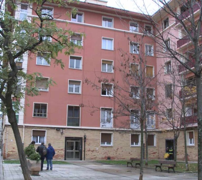 Detenido un hombre por dejar morir a su madre en Bilbao