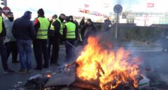 Los taxistas en Fitur: "Igual que apoyamos el 155, que se cumpla la ley con los VTC"