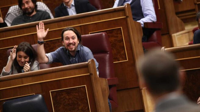 Pablo Iglesias e Irene Montero en el Congreso de los Diputados.