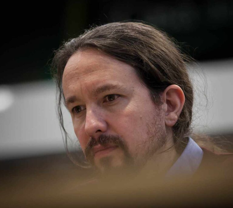 Iglesias pide a Sánchez ser "realista" y reforzar la alianza con el independentismo