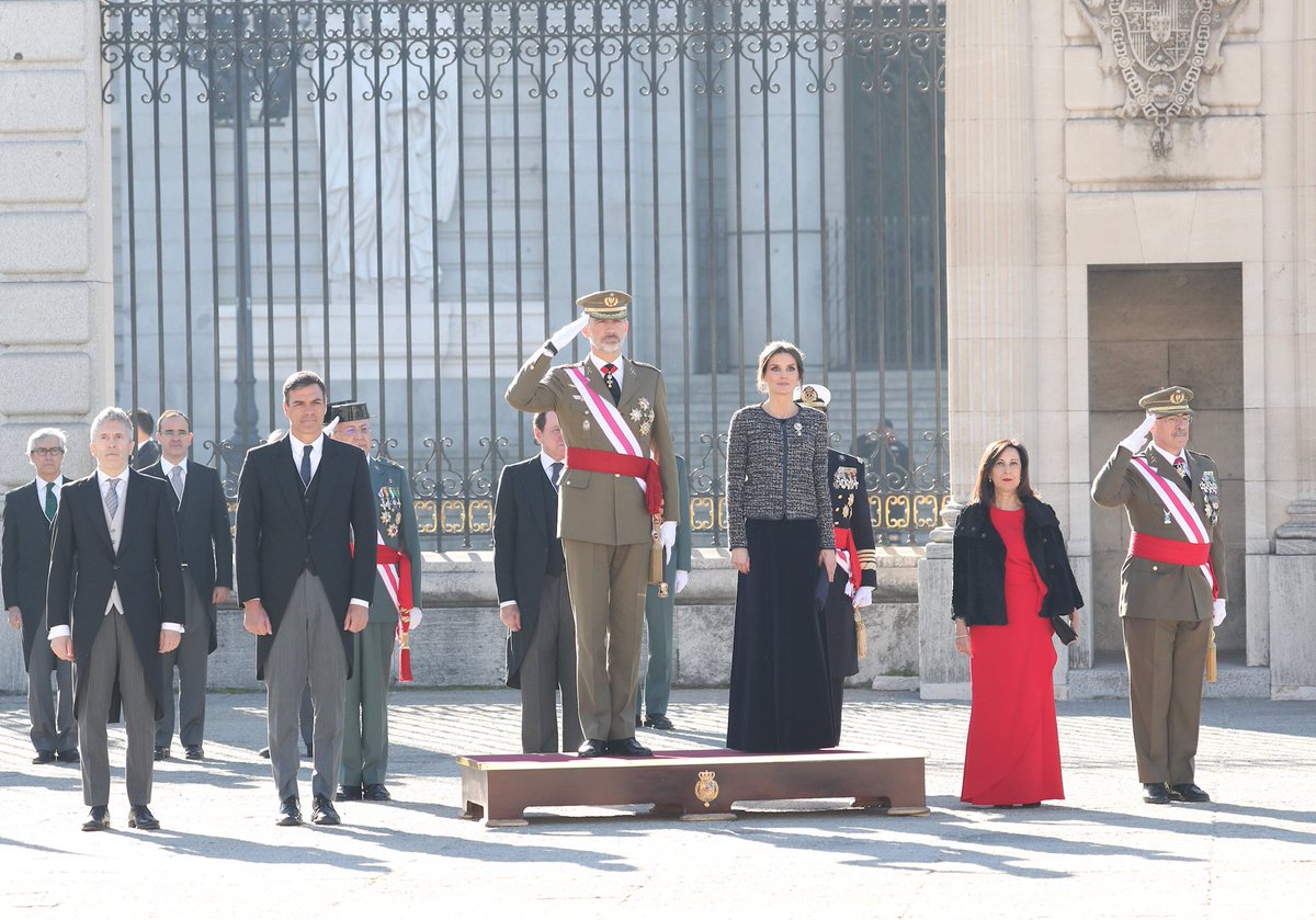 Robles, en la Pascua Militar: "Las Fuerzas Armadas son las principales garantes de la Constitución"