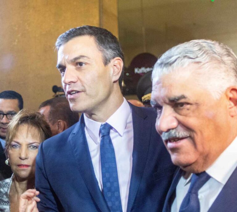 Sánchez carga contra Maduro: "No es socialista, es un tirano"