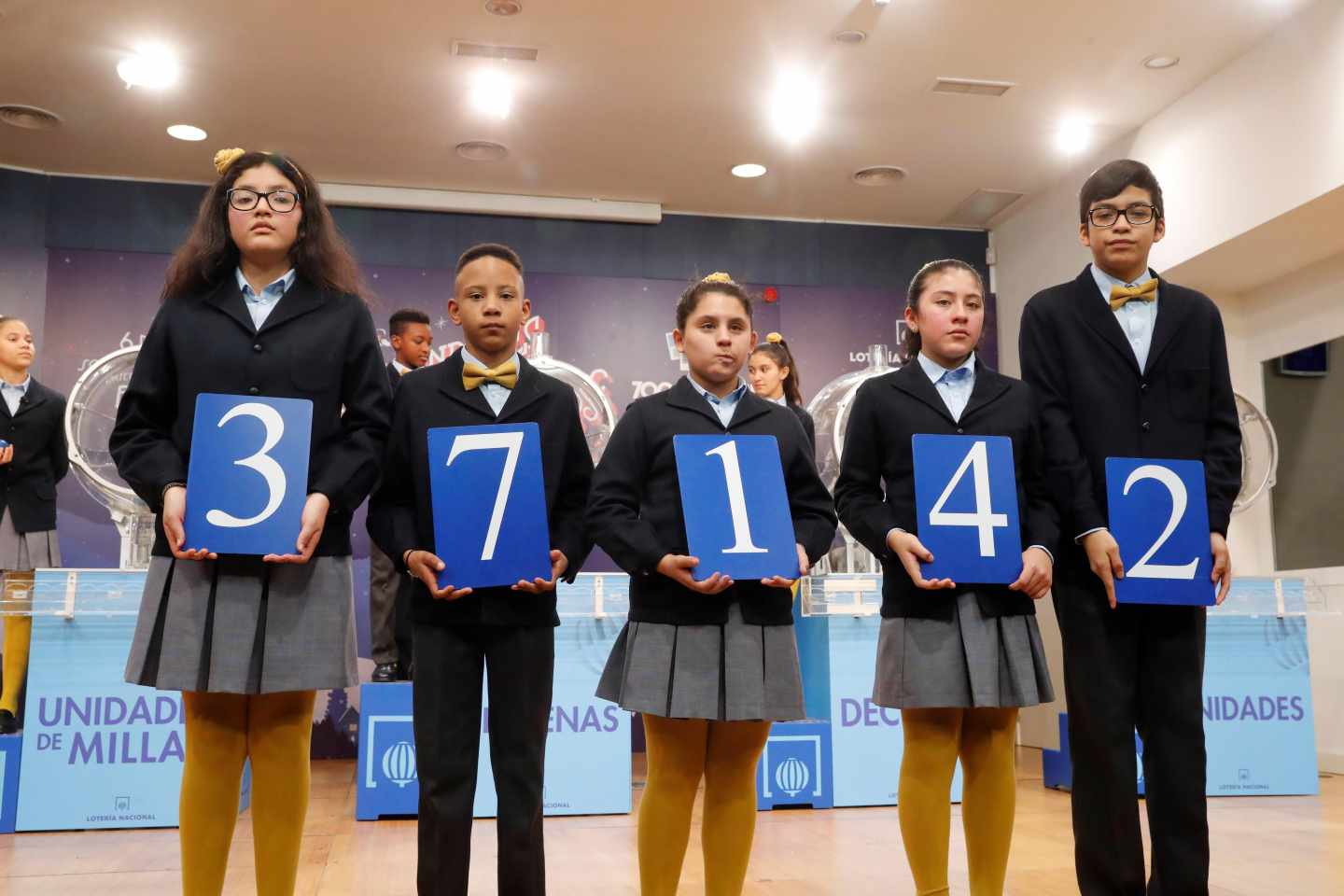 El número 37142, primer premio del sorteo del Niño