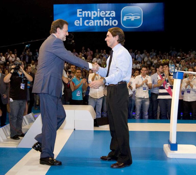 Aznar y Rajoy declararán como testigos en el juicio de la 'caja b' el 24 de marzo