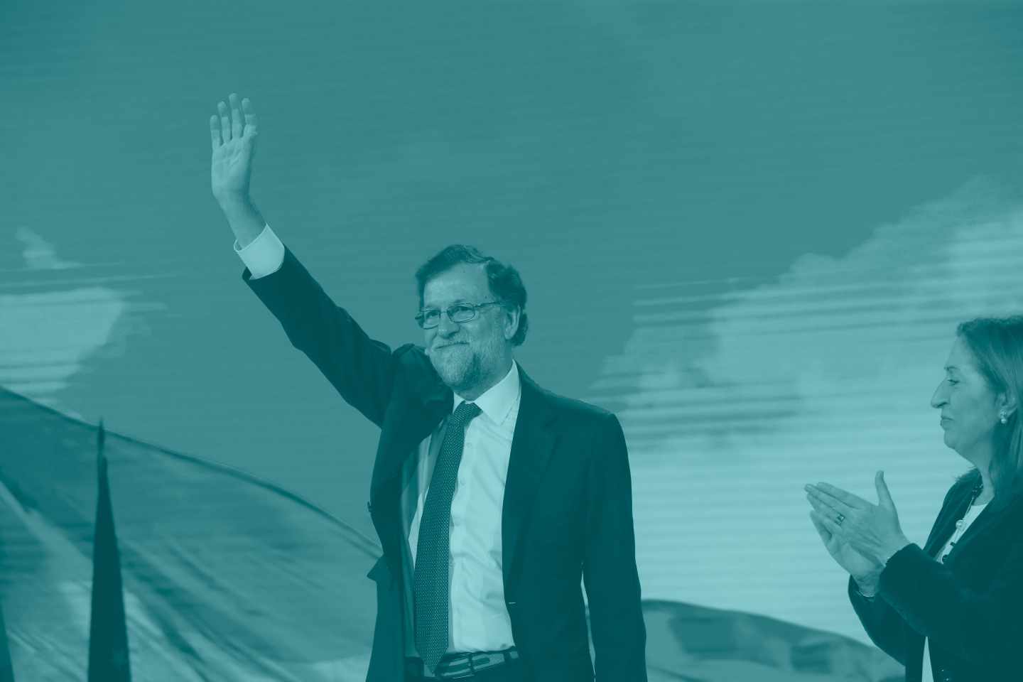 Mariano Rajoy saluda en la Convención Nacional del PP.