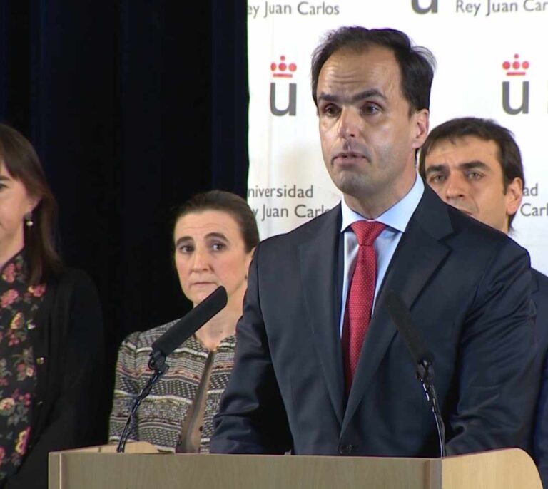 La URJC pedirá la retirada del título para los alumnos que ni hicieron trabajos ni iban a clase