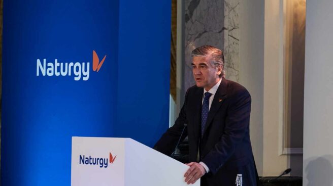 Naturgy lanza un órdago a la CNMC y para las inversiones en sus redes por los recortes