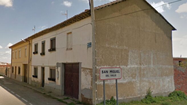 Entrada a San Miguel del Valle (Zamora) desde Valdescorriel.