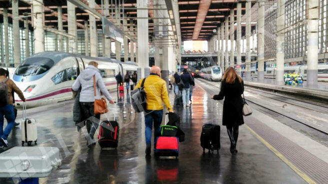 La ex presidenta andaluza, Susana Díaz, en la estación de Atocha en Madrid,