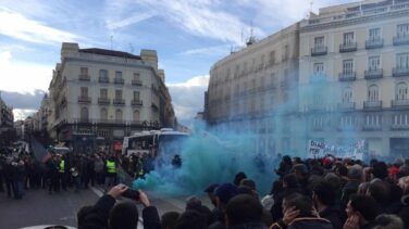 Los taxistas toman la Puerta del Sol