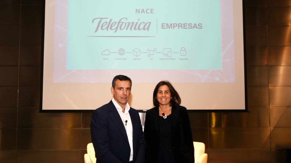 José Cerdán, CEO de Telefónica Business Solutions, y María Jesús Almazor, consejera delegada de Telefónica España.