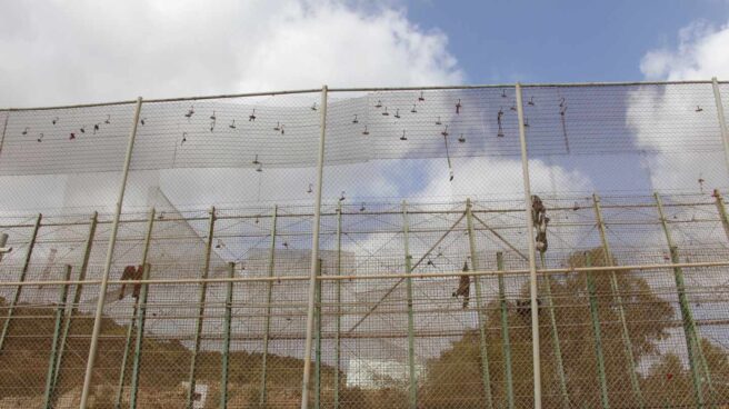 valla_melilla La valla fronteriza de Melilla, tras uno de los saltos masivos intentados en 2018.