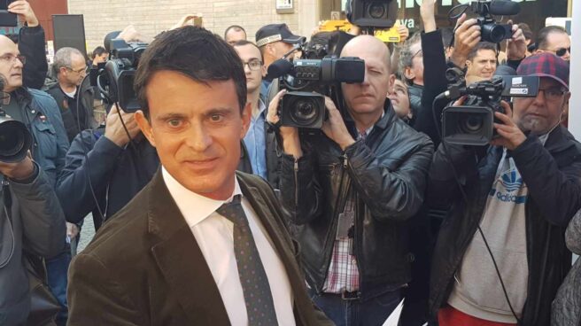 Valls insiste en que no negociará directa o indirectamente con la extrema derecha