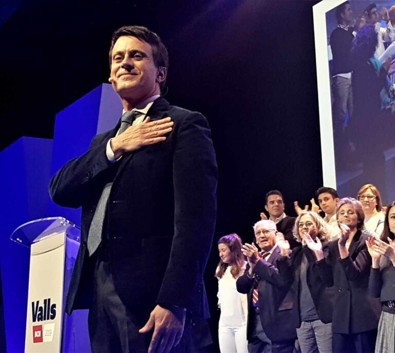 Manuel Valls utiliza a Vox para ganar el voto de centro izquierda en Cataluña