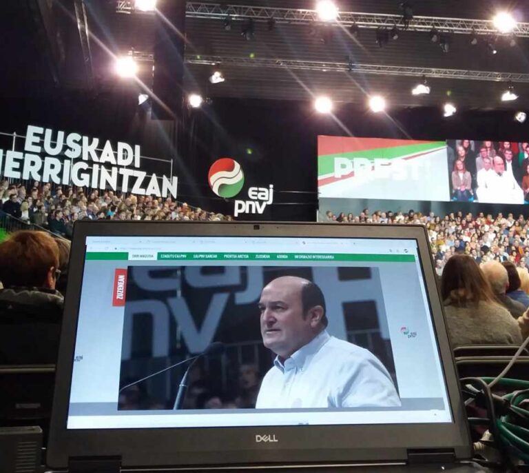Ortuzar: "El PNV hará acrobacias para no caer a derecha ni a izquierda"