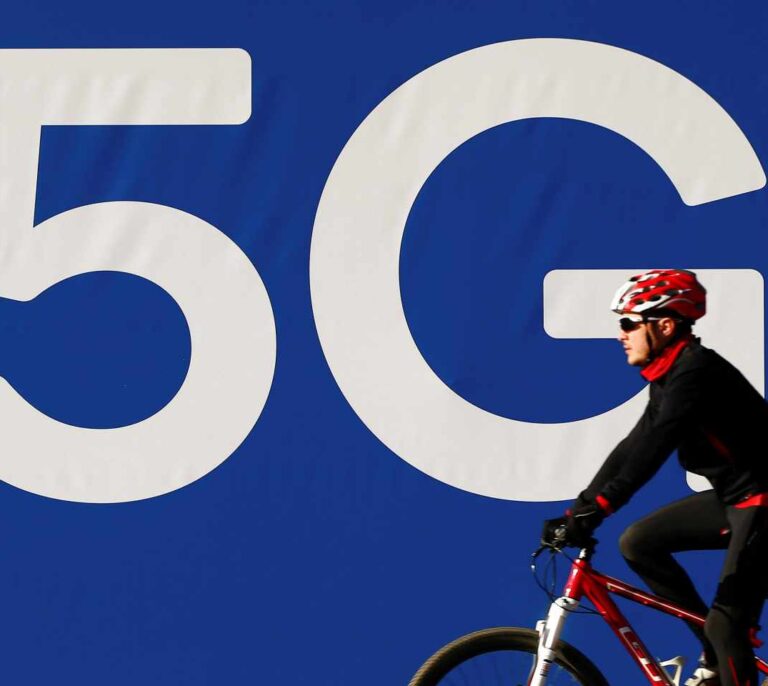 El Gobierno aplaza la subasta de redes 5G por la alarma sanitaria