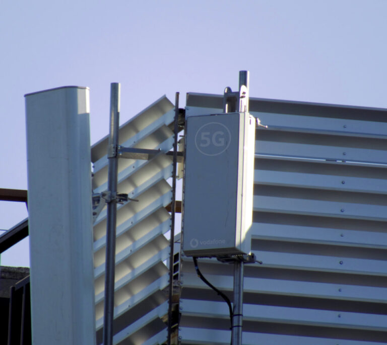 Orange y Vodafone retan a sus rivales con otro acuerdo para compartir redes en España