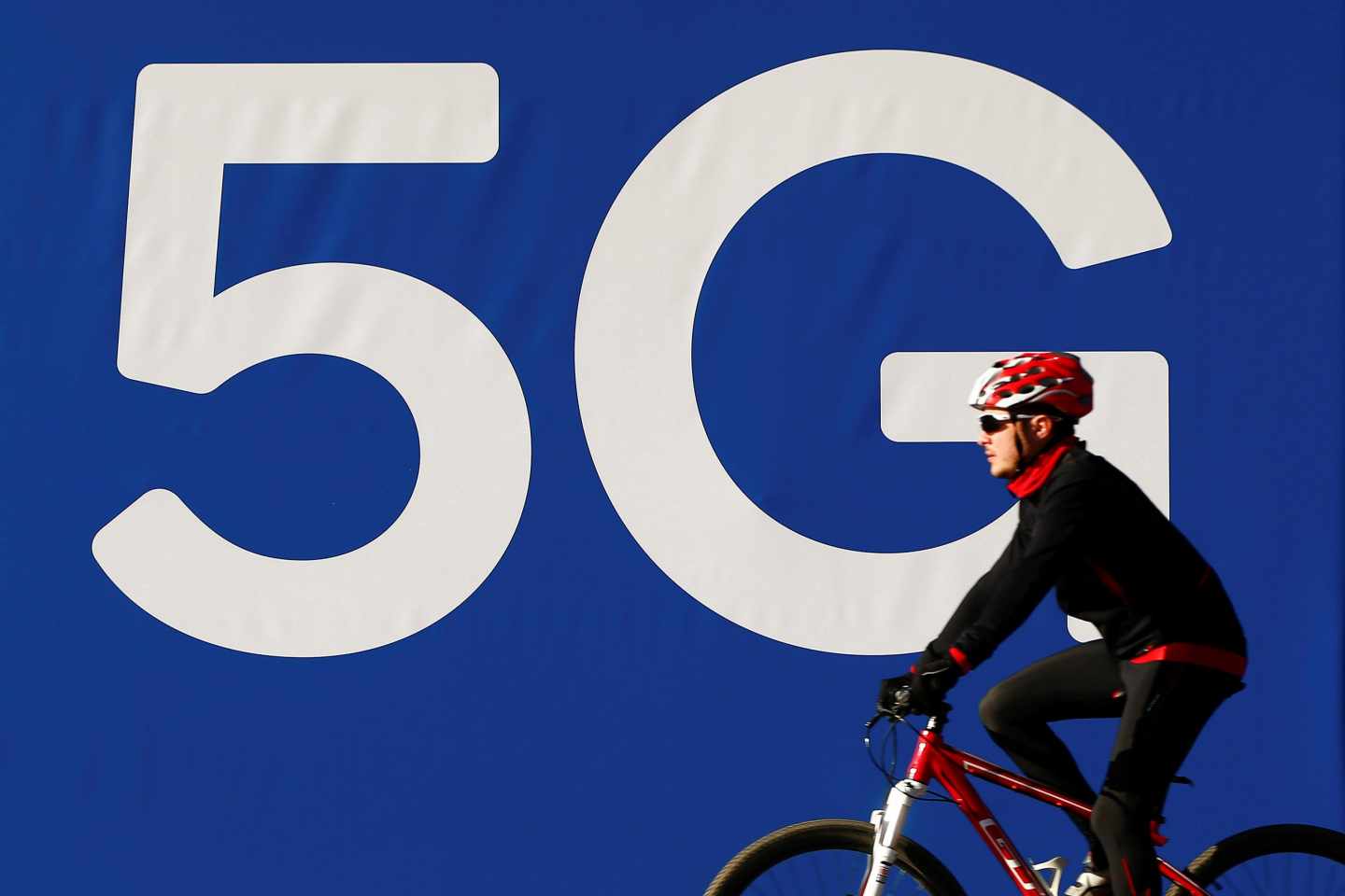 Las telecos presionan al Gobierno para evitar que se dispare el precio de la subasta del 5G