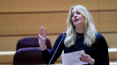 La ministra Delgado se ceba con una senadora del PP a cuenta de los "huesos" de Franco