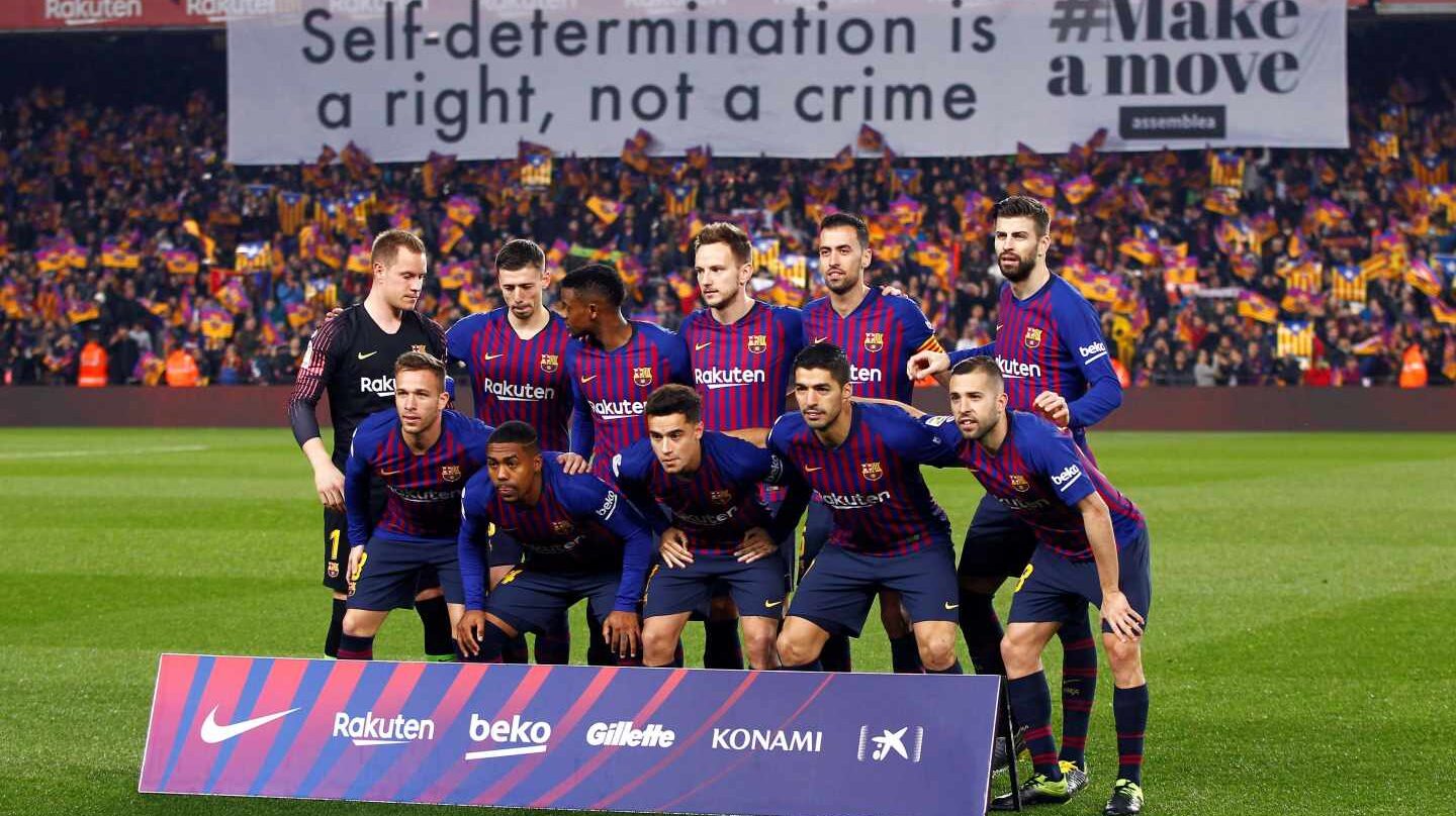 Pancarta independentista en el Nou Camp.