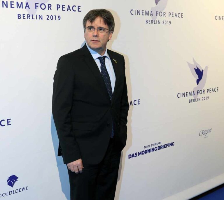 La Fiscalía, con Puigdemont: su exclusión de la lista europea "no es ajustada a Derecho"