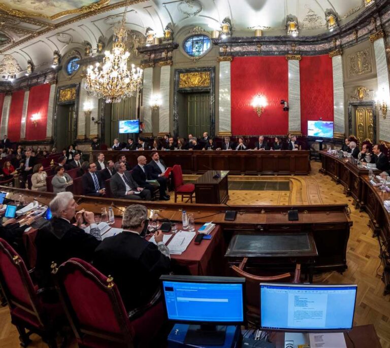 Observadores internacionales se cuelan en el juicio del 'procés' como público