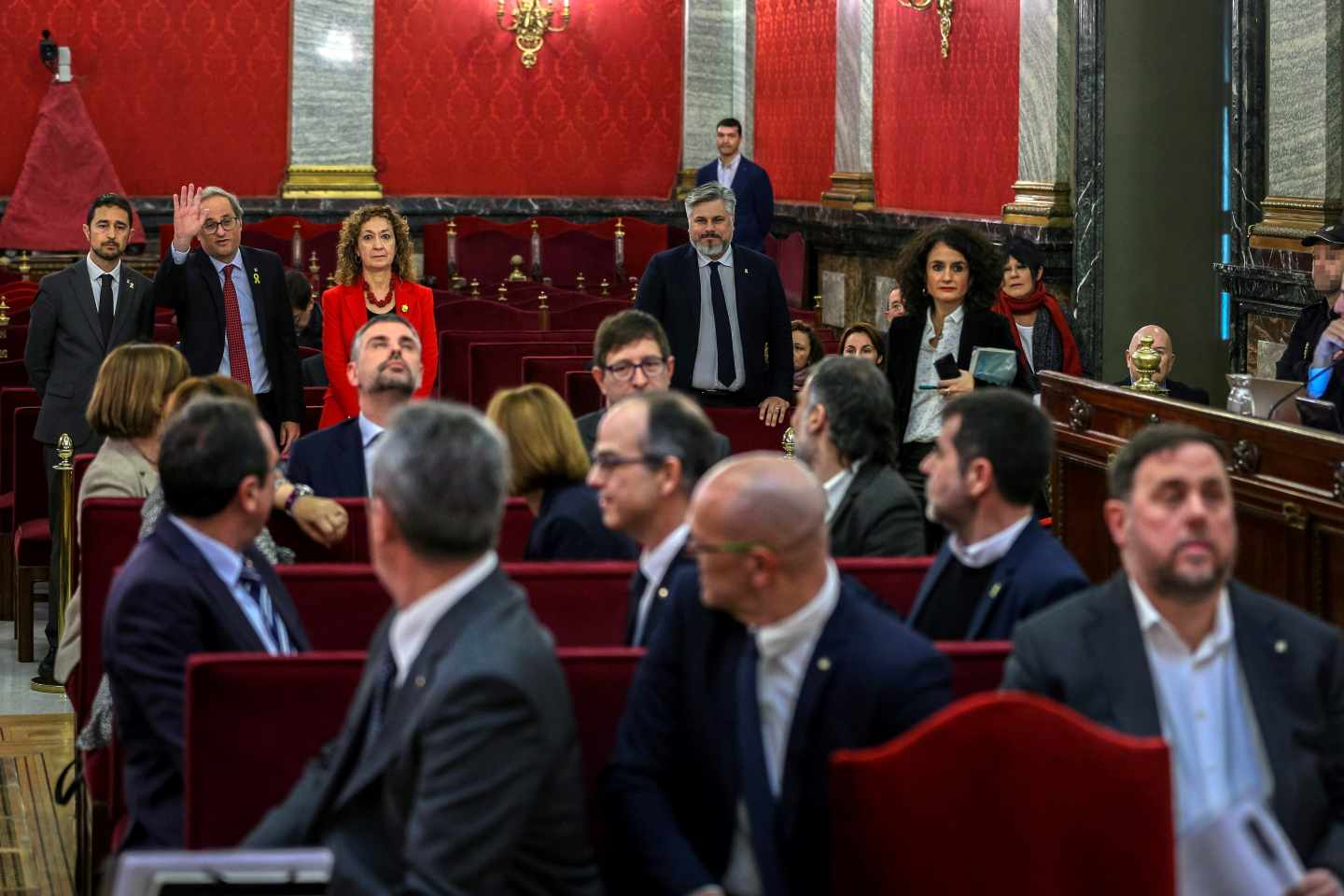 Juicio del procés: Torra saluda a los acusados en el Supremo.