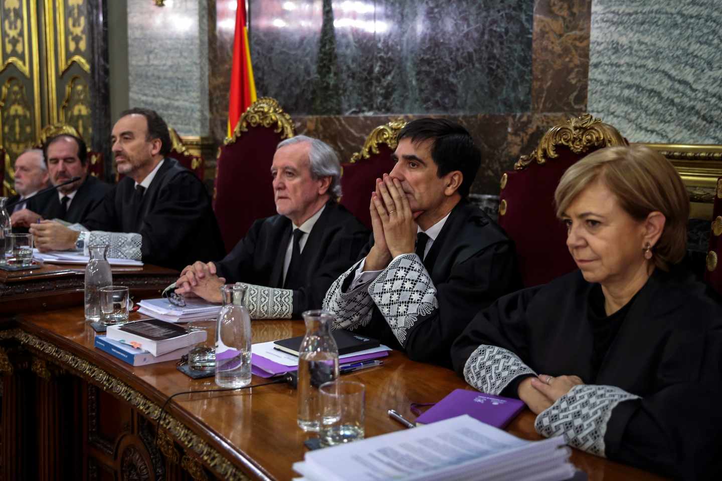 Juicio al procés: de izqda. a dcha., los magistrados Varela, Martínez Arrieta, Marchena, Berdugo, Del Moral y Ferrer.
