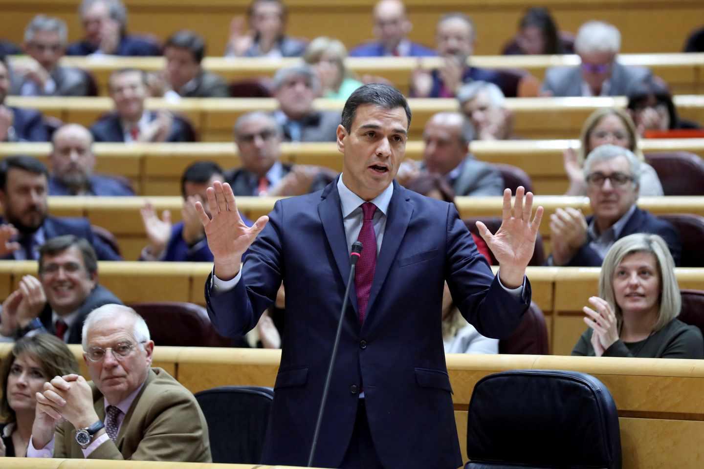 Los abucheos del PP a Sánchez obligan a intervenir a García-Escudero: "Esto no es un campo de fútbol"