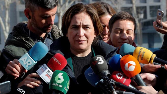 Ada Colau, alcaldesa de Barcelona, frente al Tribunal Supremo. Ada Colau, alcaldesa de Barcelona, frente al Tribunal Supremo.