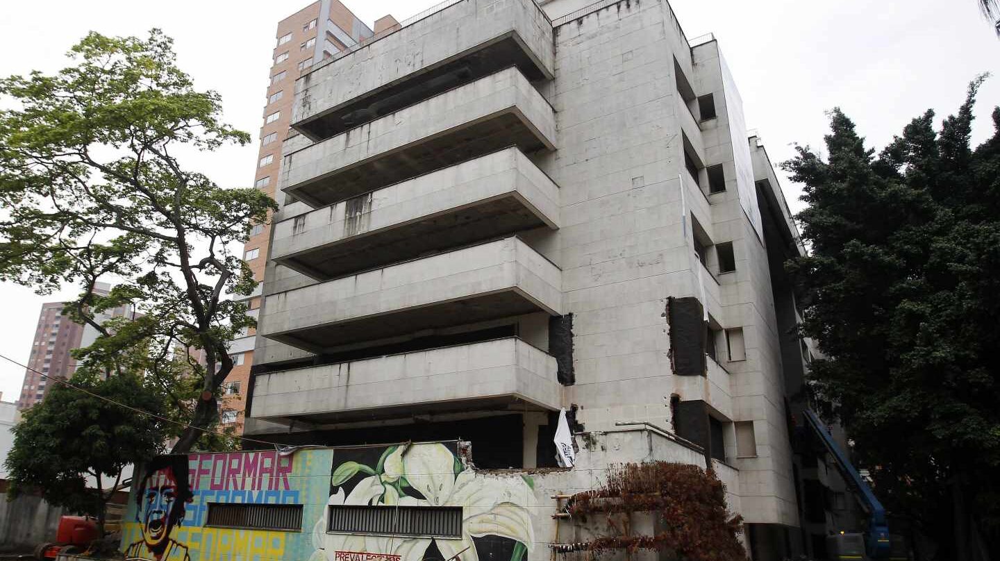 El edificio Mónaco, símbolo del poder de Pablo Escobar.