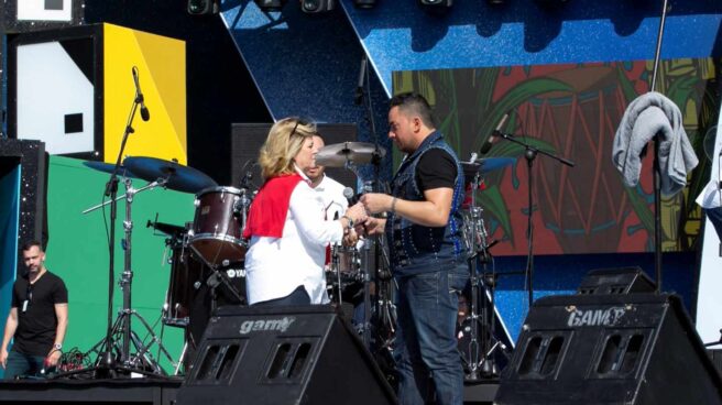 Expulsan a un cantante del escenario del Carnaval de Las Palmas por estar "borracho".