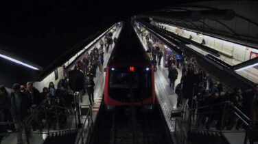 Un perro perdido en los túneles del Metro de Barcelona obliga a cortar el servicio en cinco estaciones