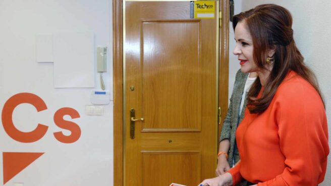 La expresidenta de las Cortes de Castilla y León, Silvia Clemente, en la sede de Ciudadanos.