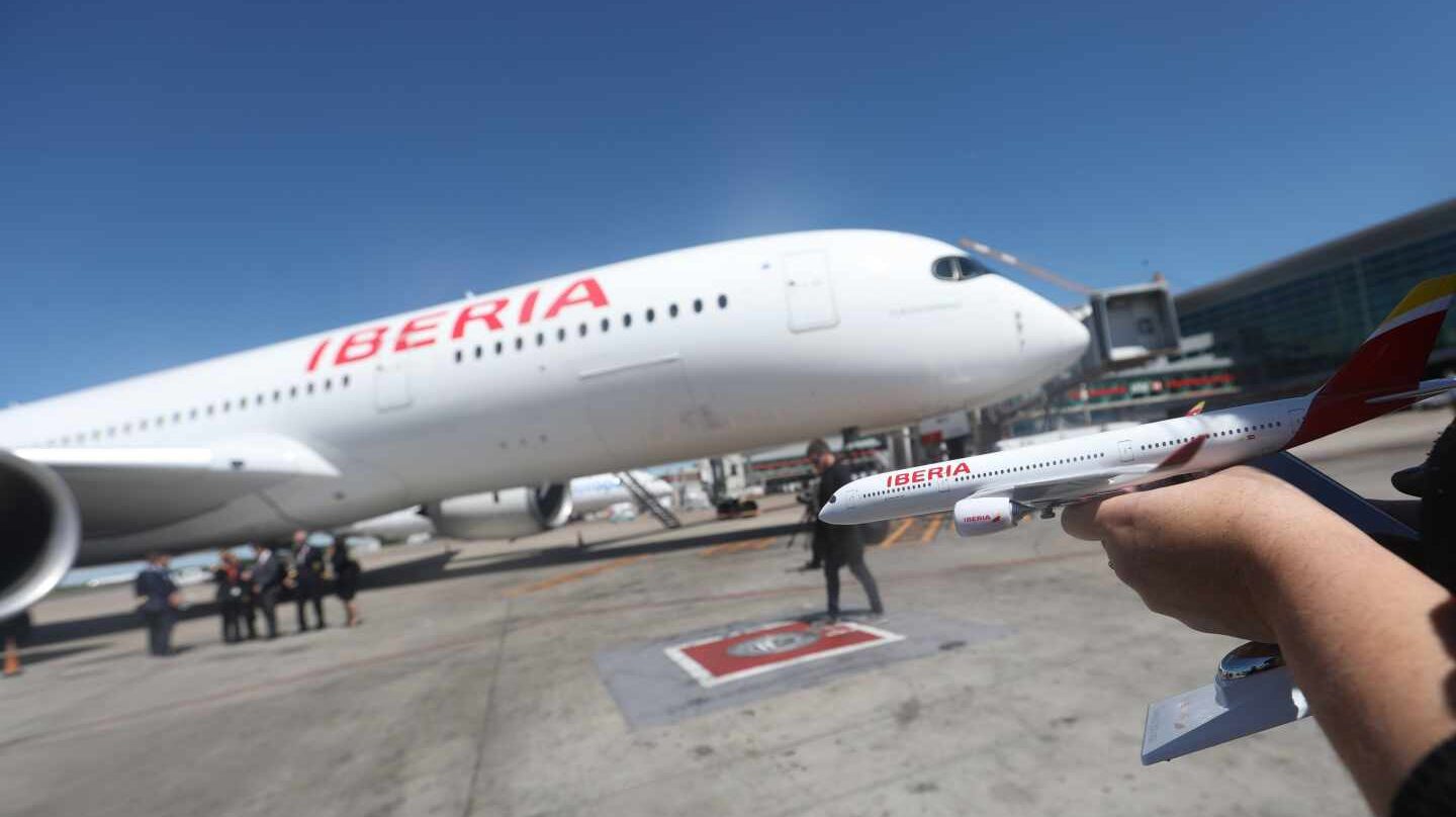 Un avión Airbus A350 de Iberia.