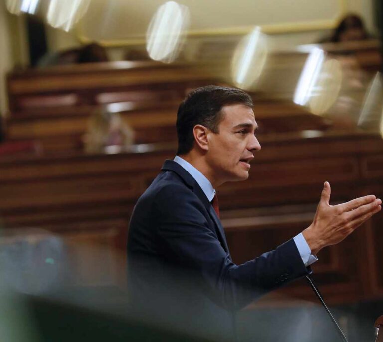 El CIS sube la nota de los principales líderes y mantiene primero a Pedro Sánchez